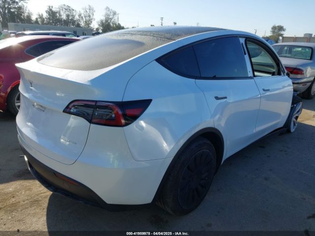 2023 TESLA MODEL Y 7SAYGDEE4PA114671 Photo 3