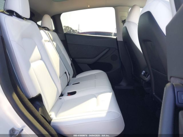2023 TESLA MODEL Y 7SAYGDEE4PA114671 Photo 7