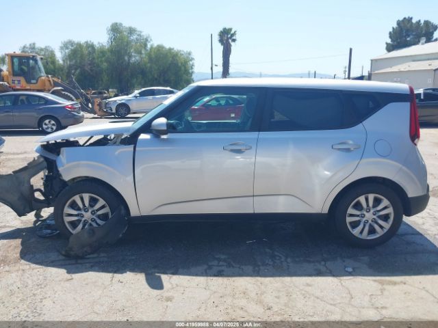 KNDJ23AU5L7097239 KIA SOUL LX