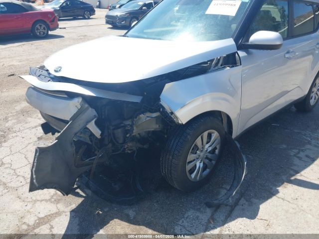 KNDJ23AU5L7097239 KIA SOUL LX