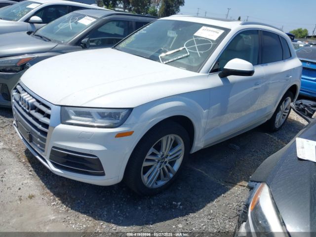 WA1BNAFY9K2068814 Audi Q5 45 Premium
