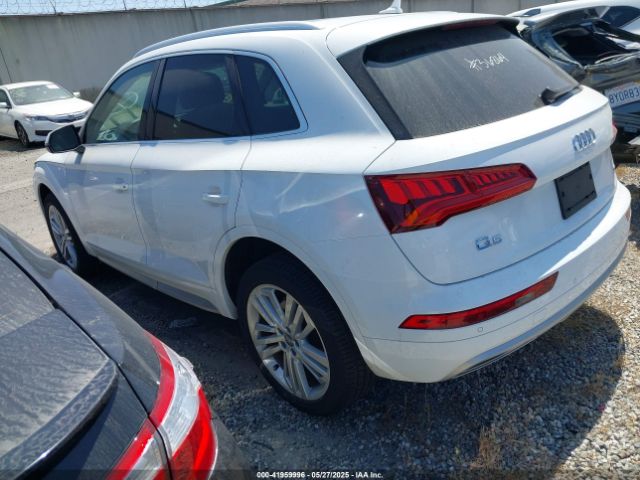 WA1BNAFY9K2068814 Audi Q5 45 Premium