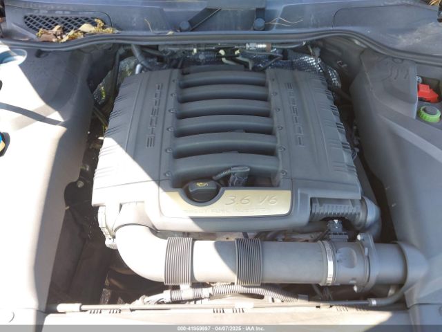 2016 PORSCHE CAYENNE WP1AA2A27GKA14200 Photo 9
