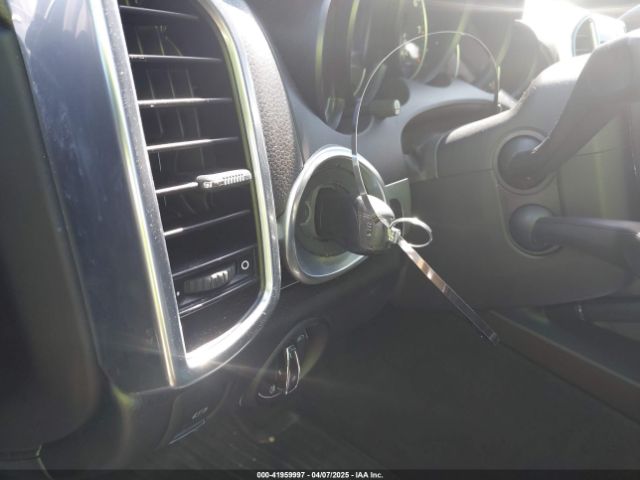2016 PORSCHE CAYENNE WP1AA2A27GKA14200 Photo 10