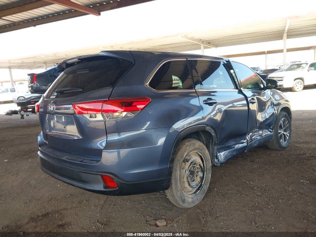 5TDZARFH1HS025343 Toyota Highlander Le