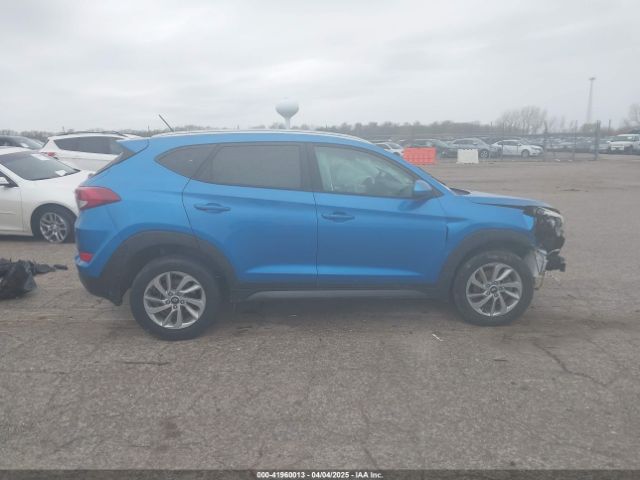 KM8J33A40GU239254 Hyundai TUCSON SE