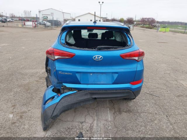 KM8J33A40GU239254 Hyundai TUCSON SE