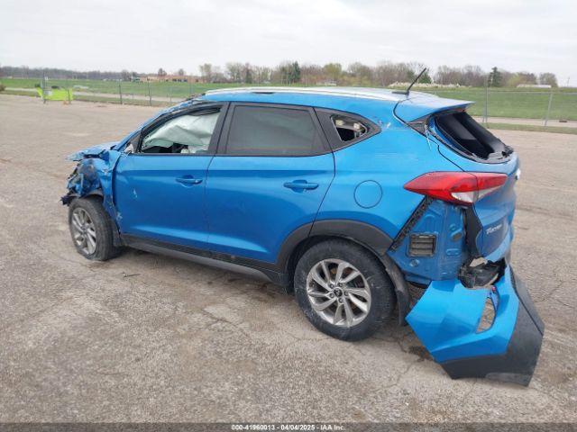 KM8J33A40GU239254 Hyundai TUCSON SE