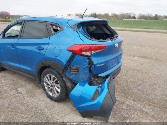 KM8J33A40GU239254 Hyundai TUCSON SE