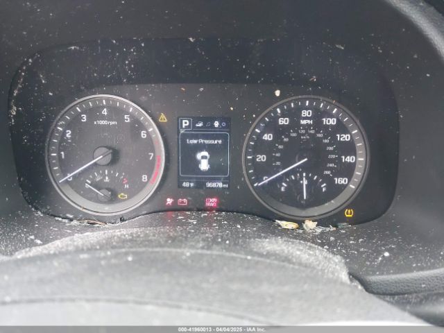 KM8J33A40GU239254 Hyundai TUCSON SE