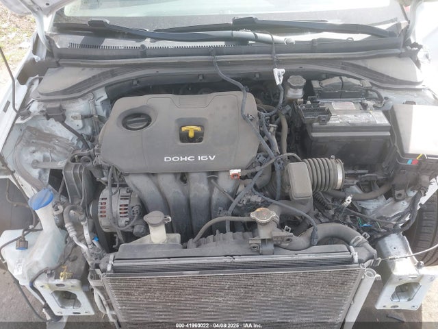 5NPD84LF2JH237322 Hyundai ELANTRA SEL
