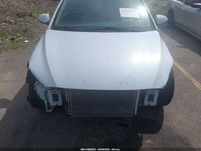 5NPD84LF2JH237322 Hyundai ELANTRA SEL