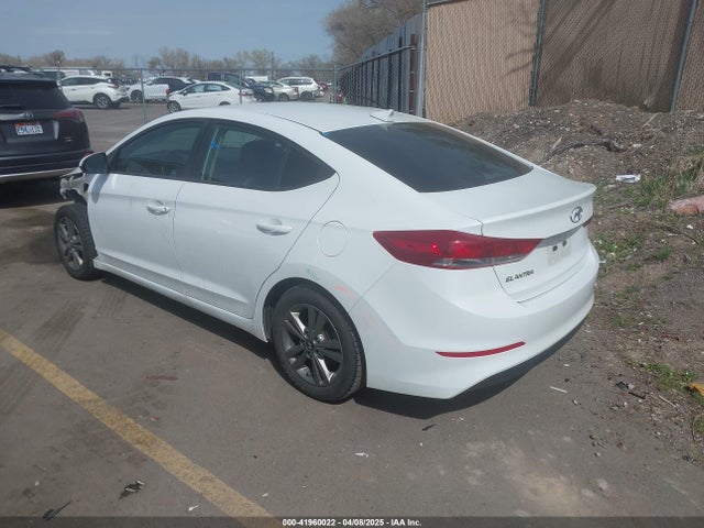 5NPD84LF2JH237322 Hyundai ELANTRA SEL