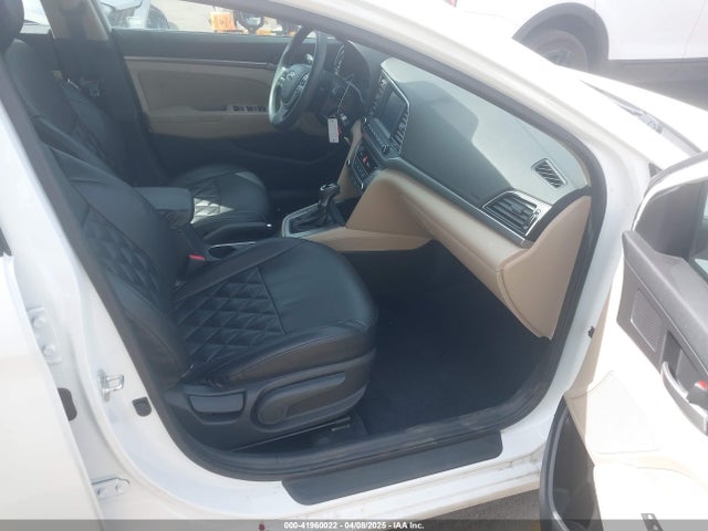 5NPD84LF2JH237322 Hyundai ELANTRA SEL