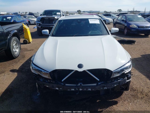 WBA5P7C02MFJ83200 BMW 330e