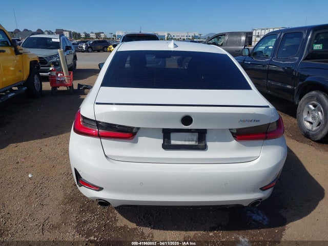 WBA5P7C02MFJ83200 BMW 330e