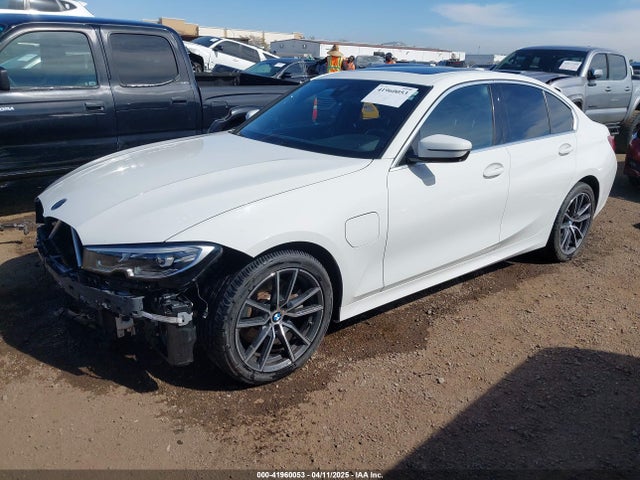 WBA5P7C02MFJ83200 BMW 330e