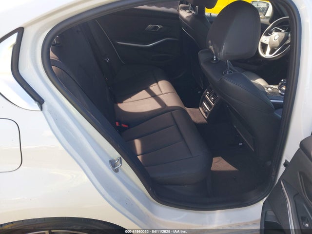 WBA5P7C02MFJ83200 BMW 330e