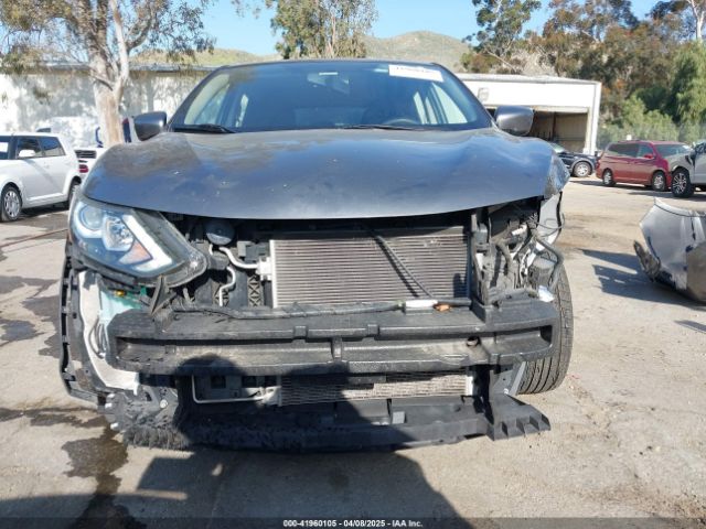 JN1BJ1CP5HW010376 Nissan Rogue Sport S