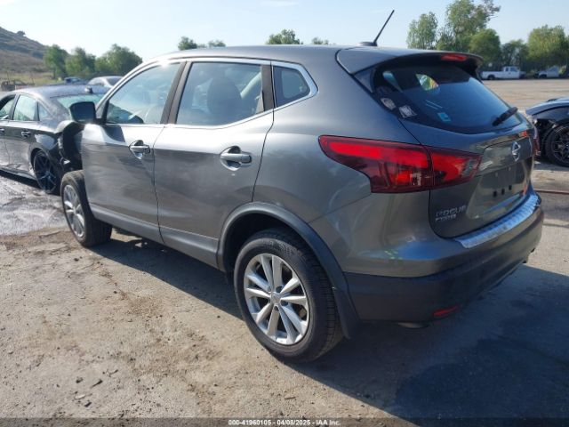 JN1BJ1CP5HW010376 Nissan Rogue Sport S