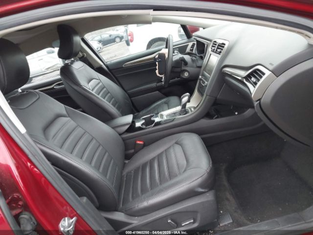 1FA6P0HD3F5116369 Ford FUSION SE