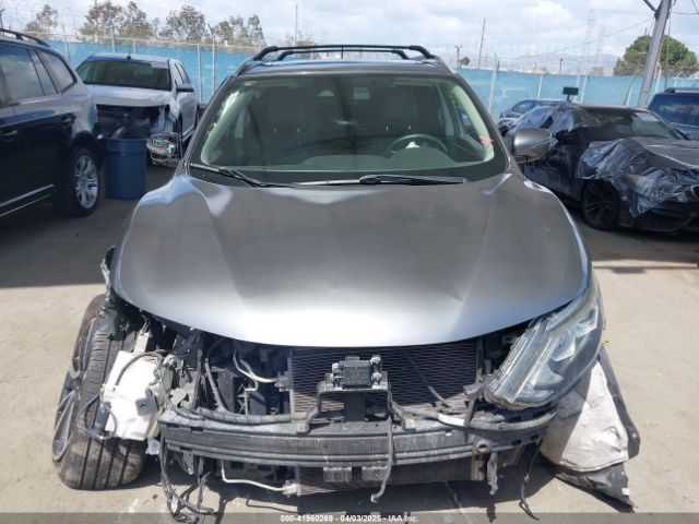 JN1BJ1CP9HW006038 Nissan Rogue Sport Sl