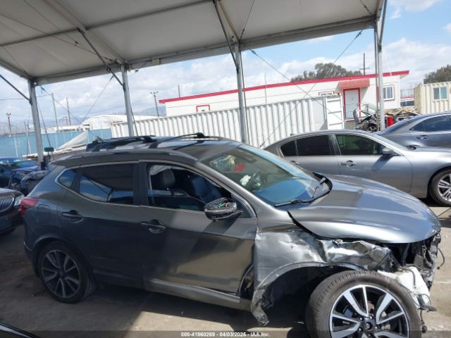 JN1BJ1CP9HW006038 Nissan Rogue Sport Sl