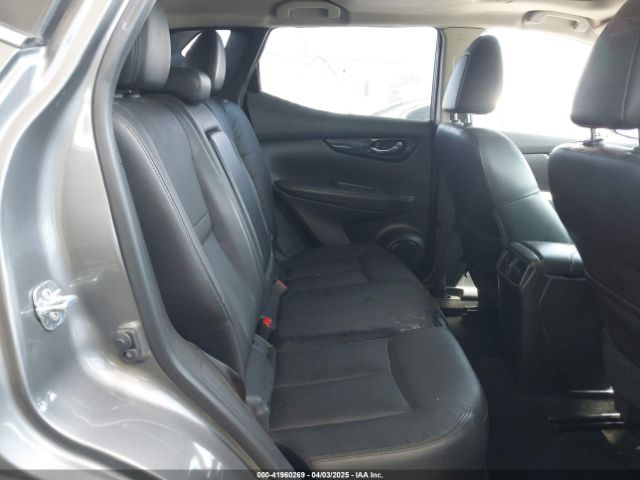 JN1BJ1CP9HW006038 Nissan Rogue Sport Sl