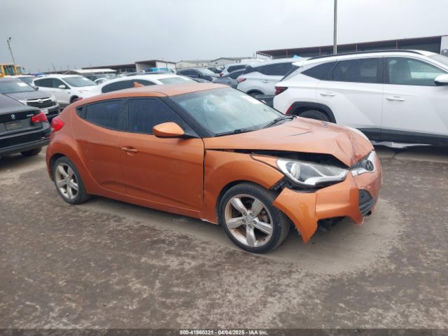 KMHTC6AD2EU210961 Hyundai Veloster Base W/black