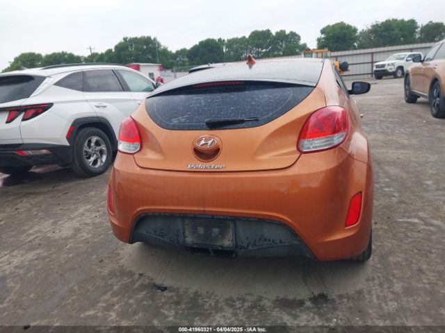 KMHTC6AD2EU210961 Hyundai Veloster Base W/black