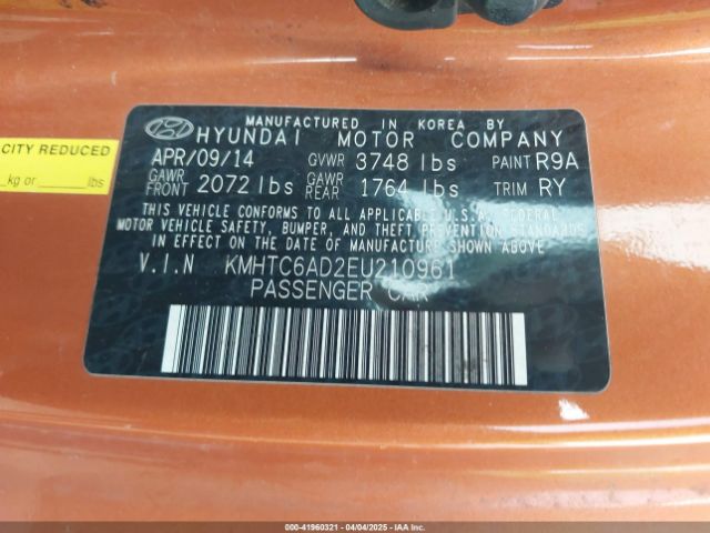 KMHTC6AD2EU210961 Hyundai Veloster Base W/black