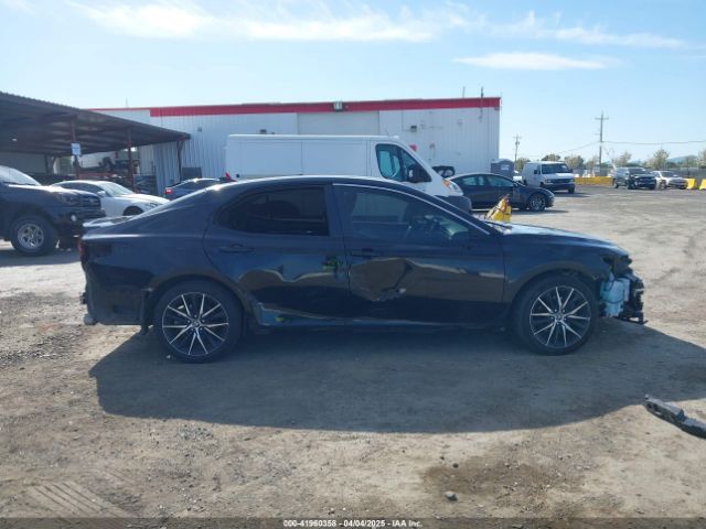 4T1G11AK3MU413008 Toyota CAMRY SE