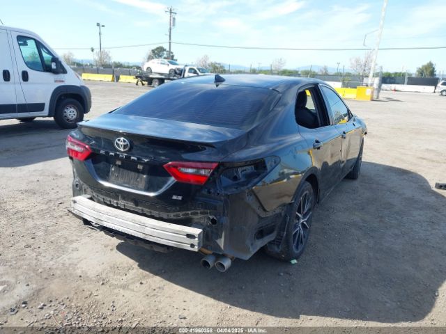 4T1G11AK3MU413008 Toyota CAMRY SE