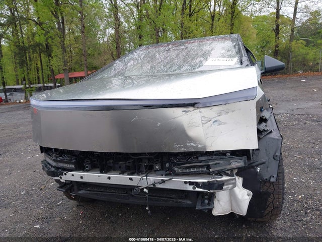 Tesla Cybertruck All-wheel Drive 2024 7G2CEHED7RA041694 Image 11