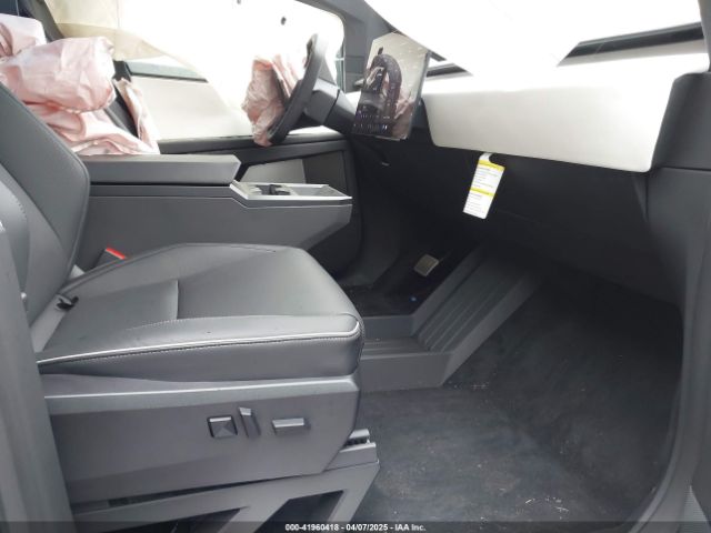 2024 TESLA CYBERTRUCK 7G2CEHED7RA041694 Photo 4