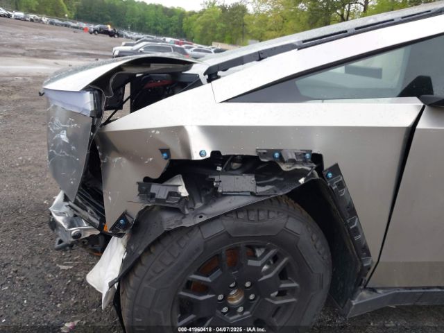 2024 TESLA CYBERTRUCK 7G2CEHED7RA041694 Photo 5