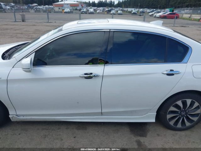 1HGCR6F75FA002034 Honda Accord Hybrid Touring