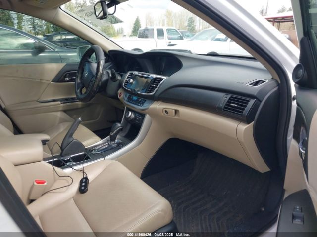 1HGCR6F75FA002034 Honda Accord Hybrid Touring