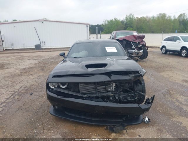 2C3CDZFJ4GH118973 Dodge Challenger R/t Scat Pack