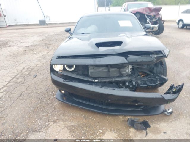 2C3CDZFJ4GH118973 Dodge Challenger R/t Scat Pack
