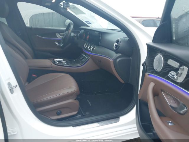 WDDZF4JB6JA388852 Mercedes-Benz E 300