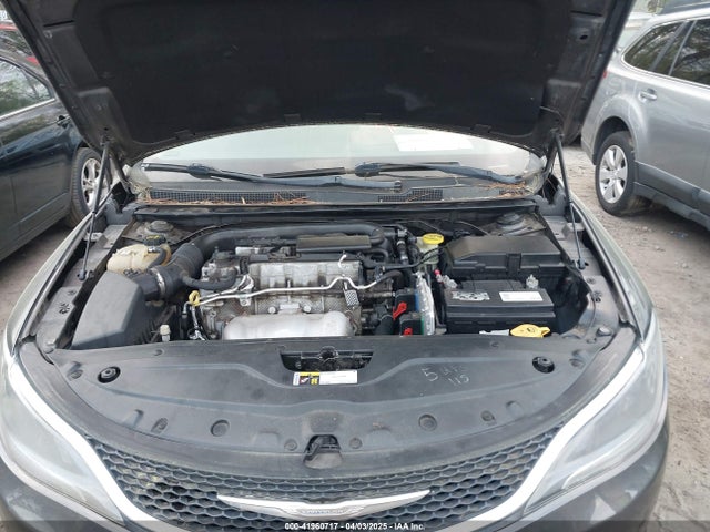 Chrysler 200 Limited 2015 1C3CCCAB4FN603345 Image 10