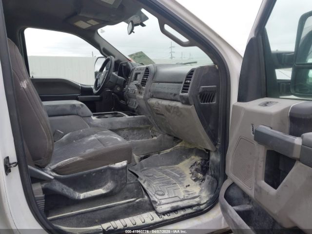 1FT7W2A67KEC28577 Ford F-250 Xlt