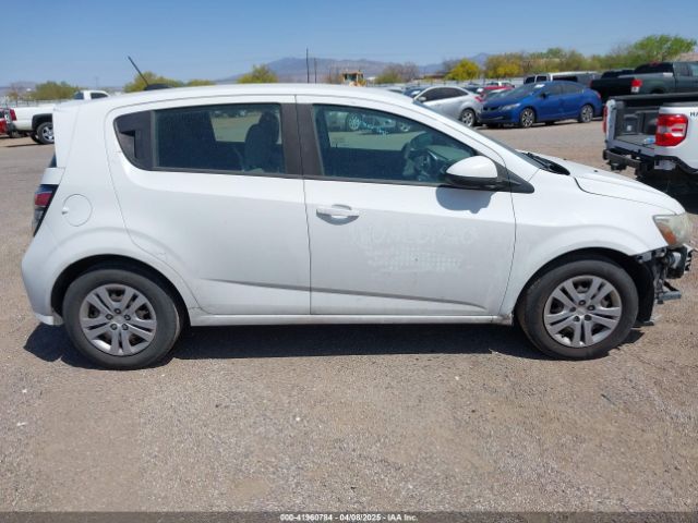 1G1JG6SHXH4164343 Chevrolet Sonic Lt Auto