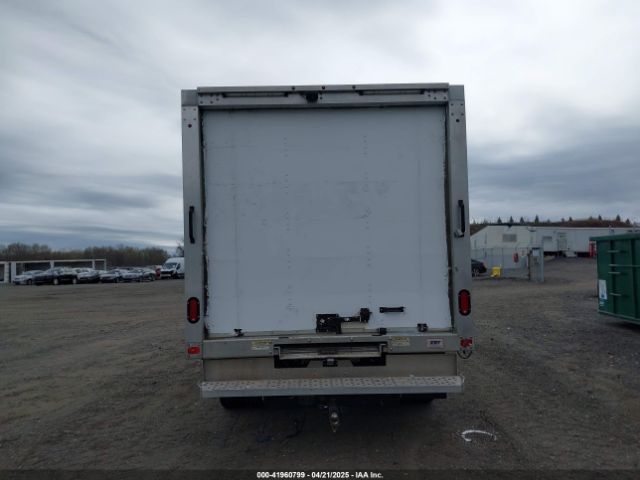 1FDBF8ZM4JKA99614 Ford Transit-350 Cab