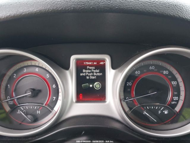 3C4PDCBBXKT810874 Dodge JOURNEY SE