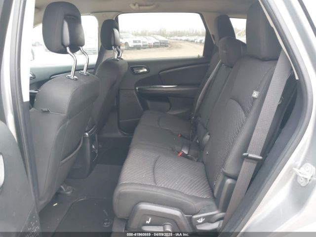 3C4PDCBBXKT810874 Dodge JOURNEY SE