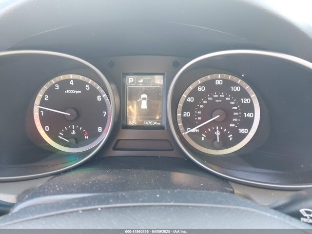 KM8SMDHF5HU257085 Hyundai Santa Fe Se