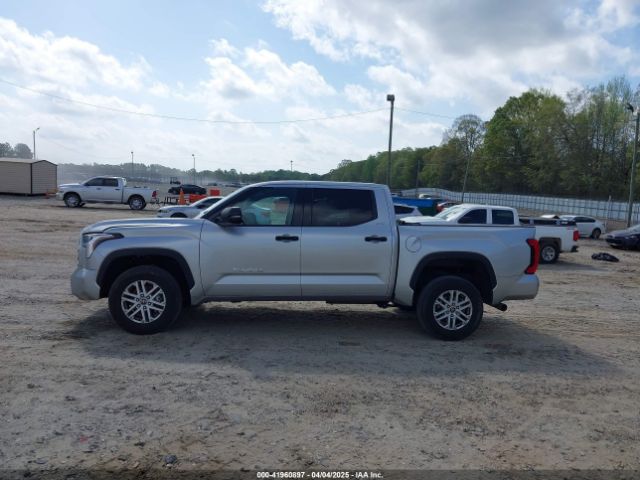 5TFLA5DB8NX025830 Toyota Tundra Sr5