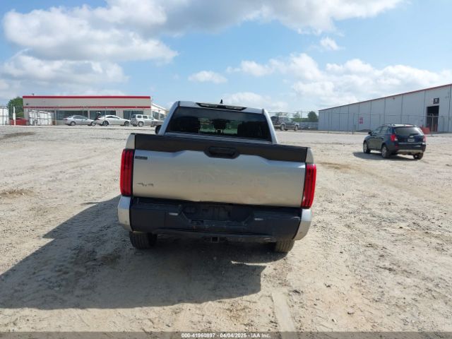 5TFLA5DB8NX025830 Toyota Tundra Sr5